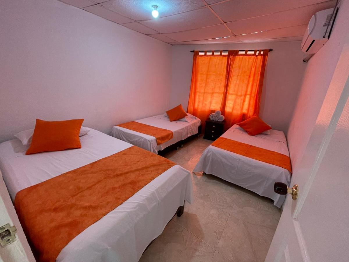 Apartamentos Chuchos Place San Andrés Eksteriør bilde