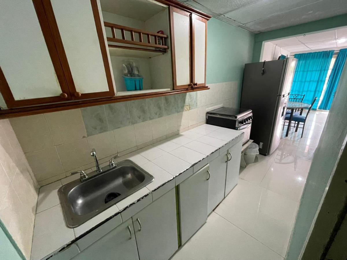Apartamentos Chuchos Place San Andrés Eksteriør bilde